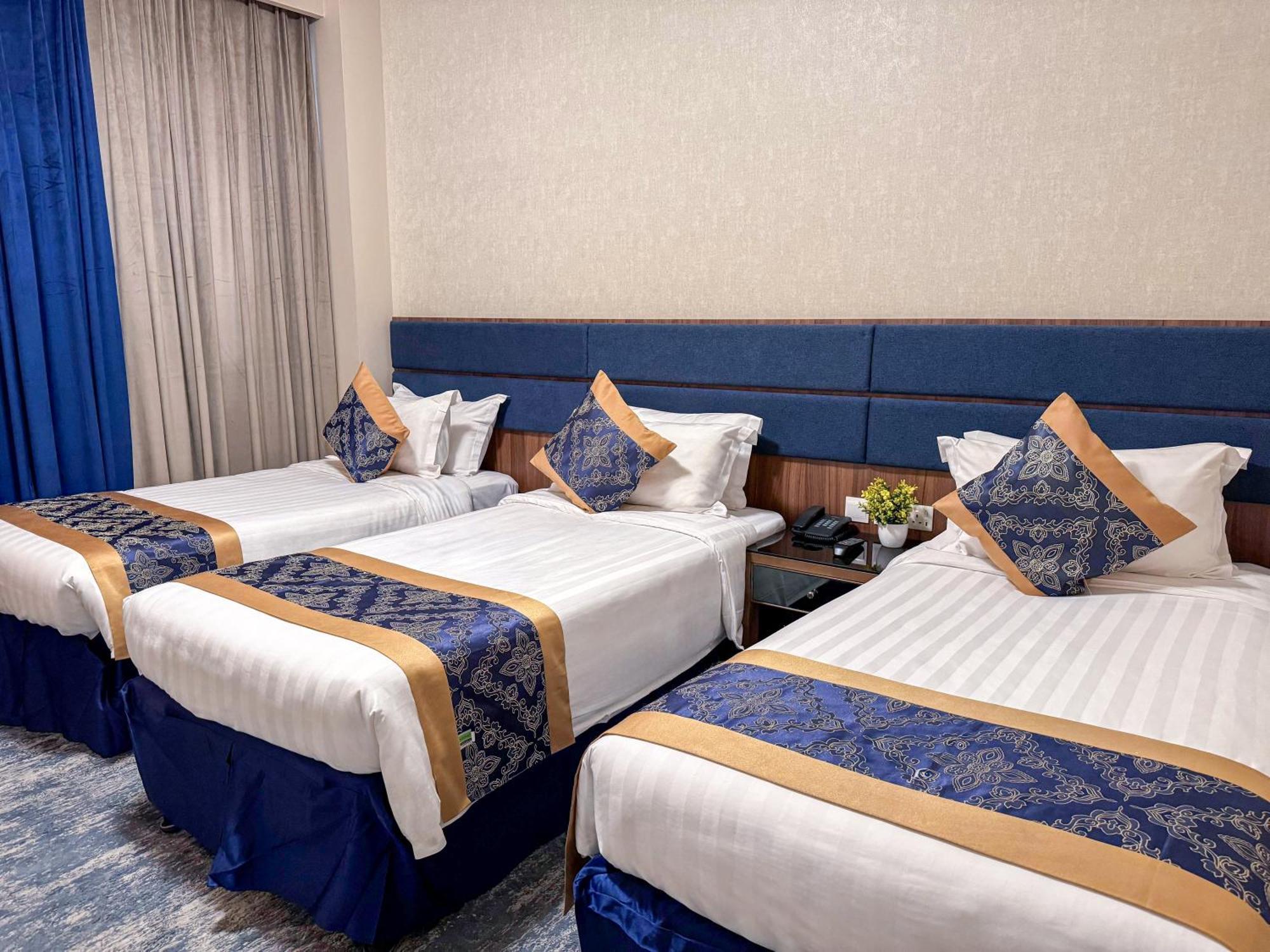 Rabwat Al Safwah Golden Hotel Medina ภายนอก รูปภาพ